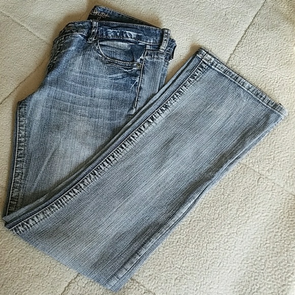 ✔SALE✔ 👖 AMETHYST BOOT CUT JEANS - Picture 3 of 8